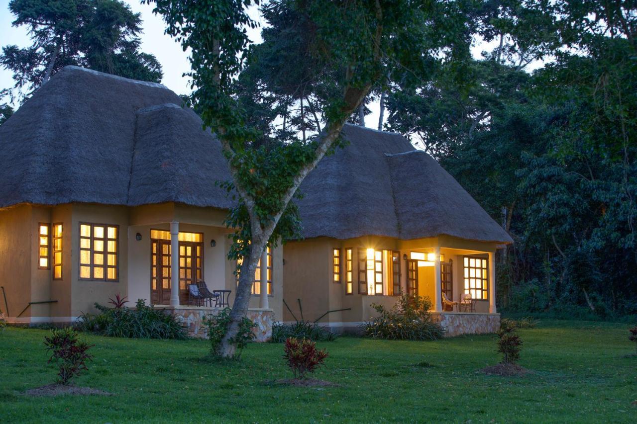 Brovad Sands Lodge Kalangala Buitenkant foto