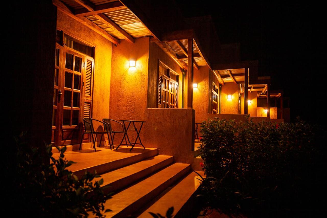 Brovad Sands Lodge Kalangala Buitenkant foto